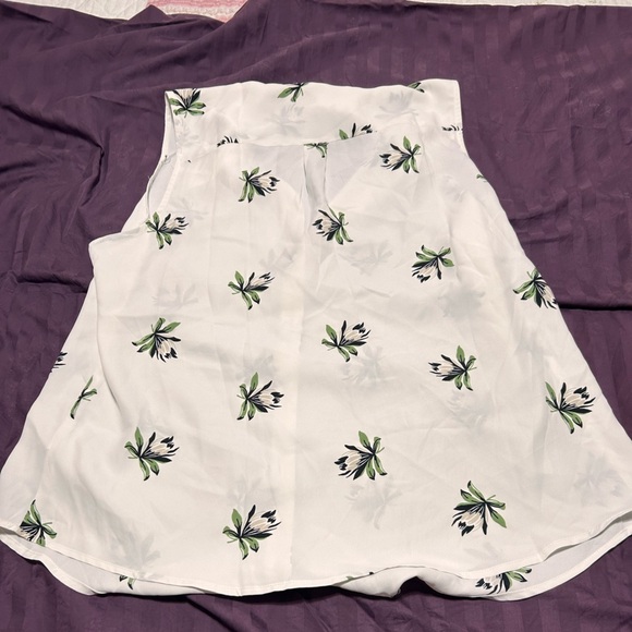 Ricki's xxl White Button Down Shirt with Green Floral Design- pit to pit 24” - Picture 6 of 8